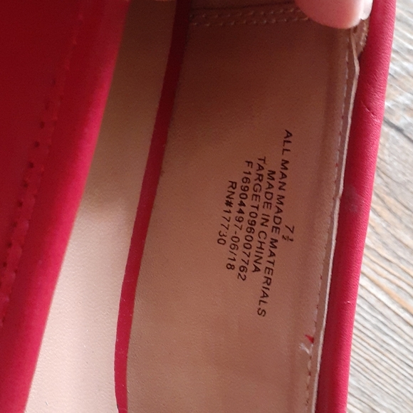 Shoes - Picture 3 of 4